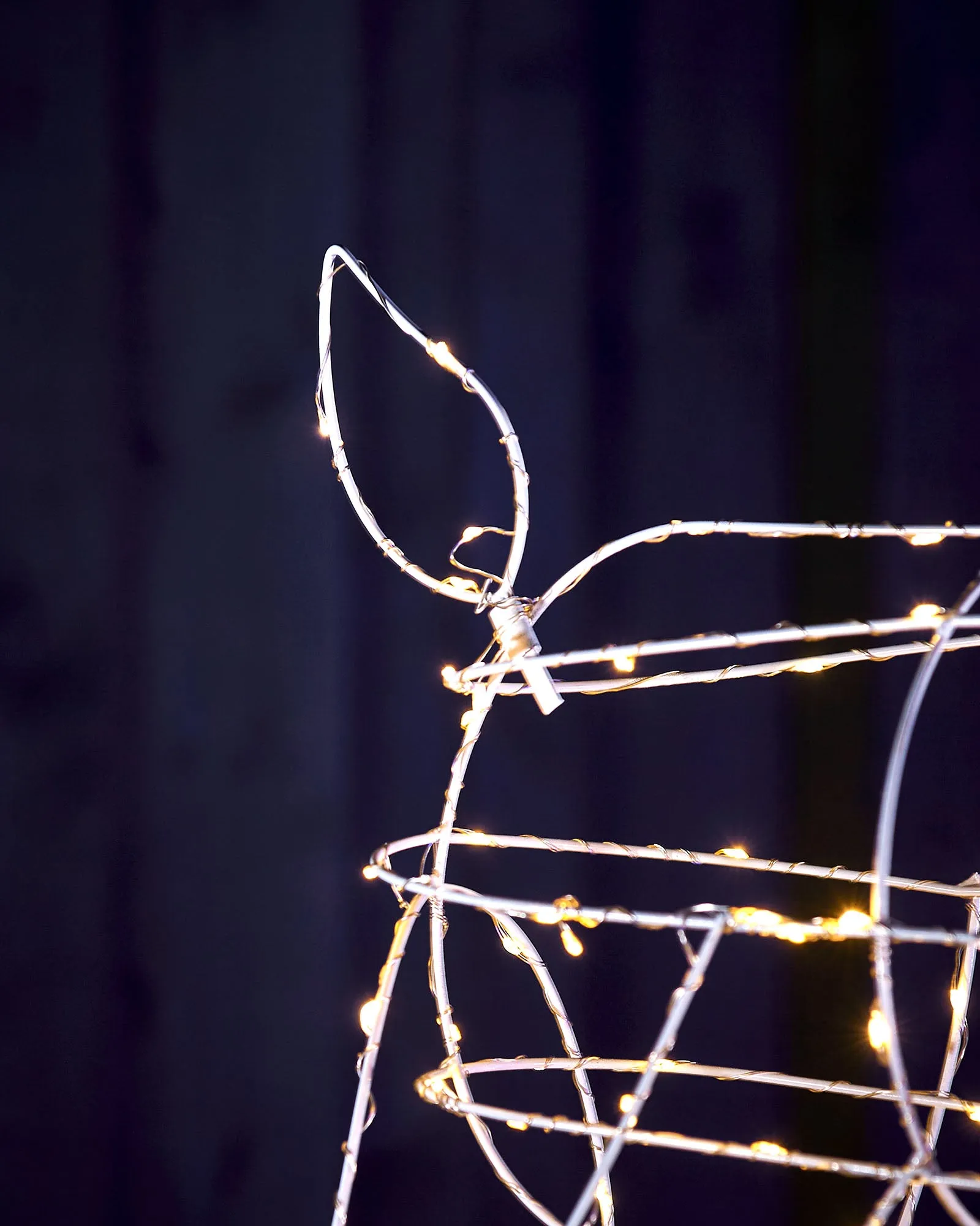 3D Grazing Reindeer Silhouette, 81 cm