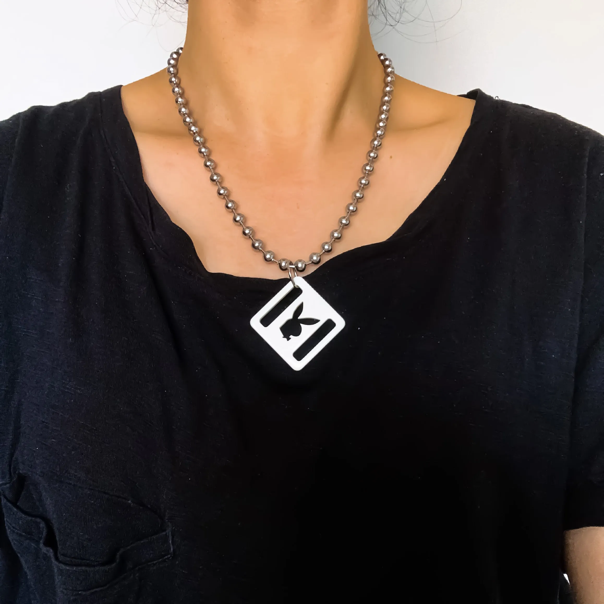 90s Y2K VINTAGE WHITE CREAM  PLAYBOY PENDANT UNISEX MEN SILVER PLATED 18" SHORT NECKLACE