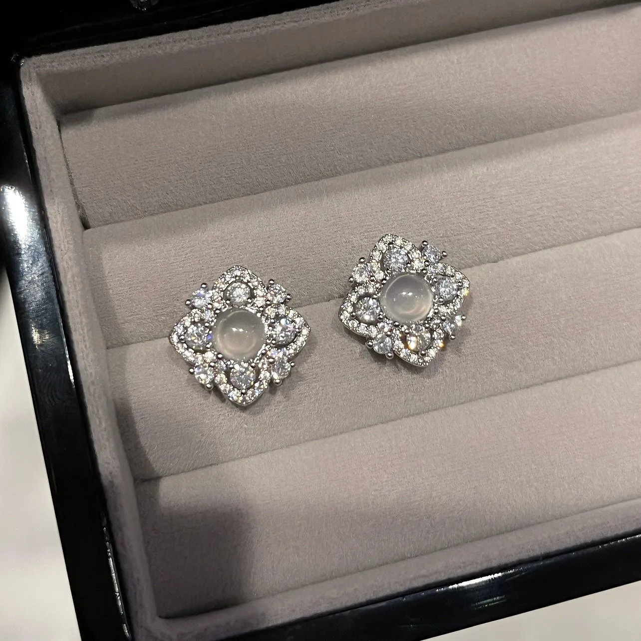 Lunaria Rococo Earrings