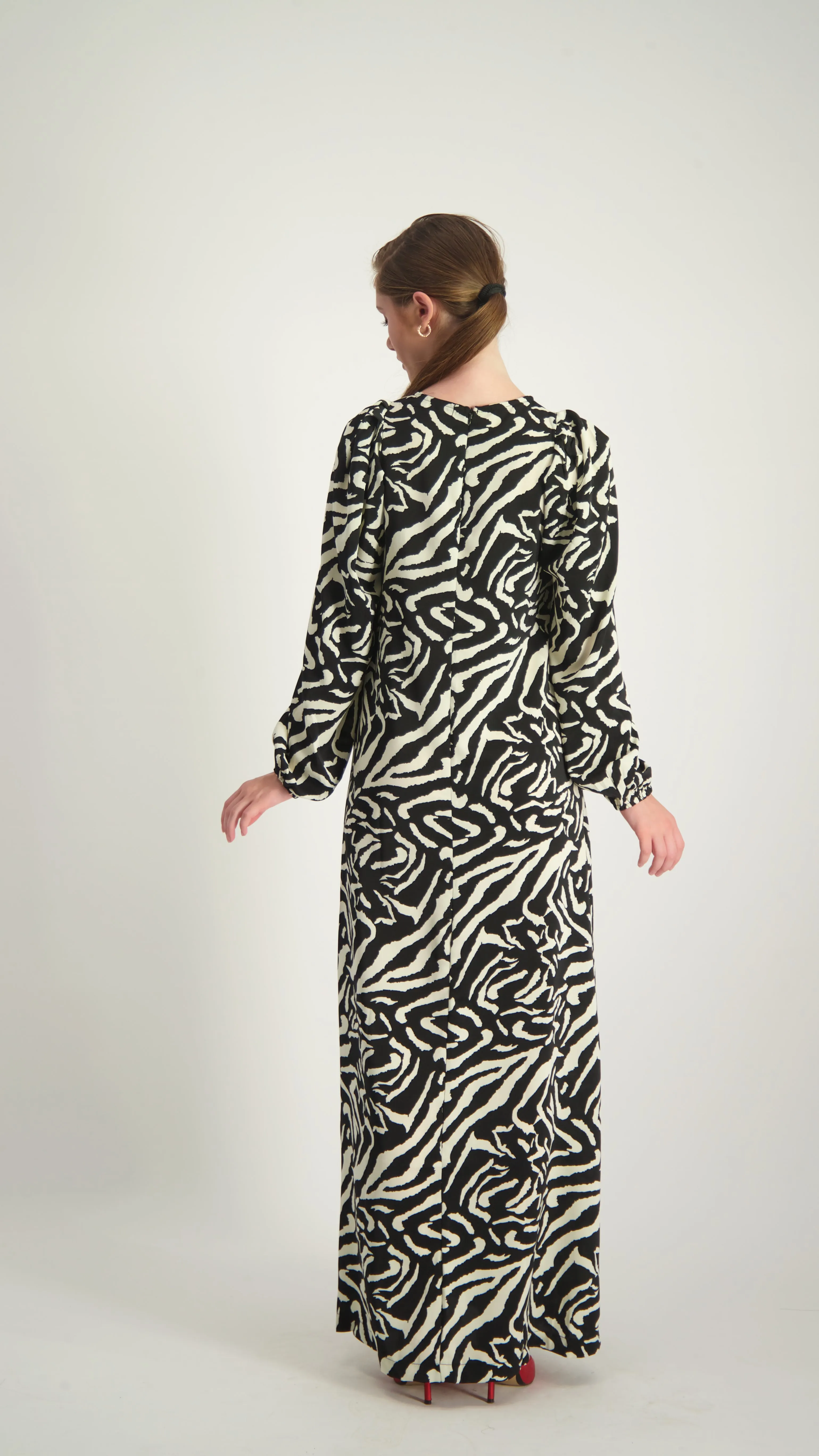 Maxi Elegant Dress / Black & Stone