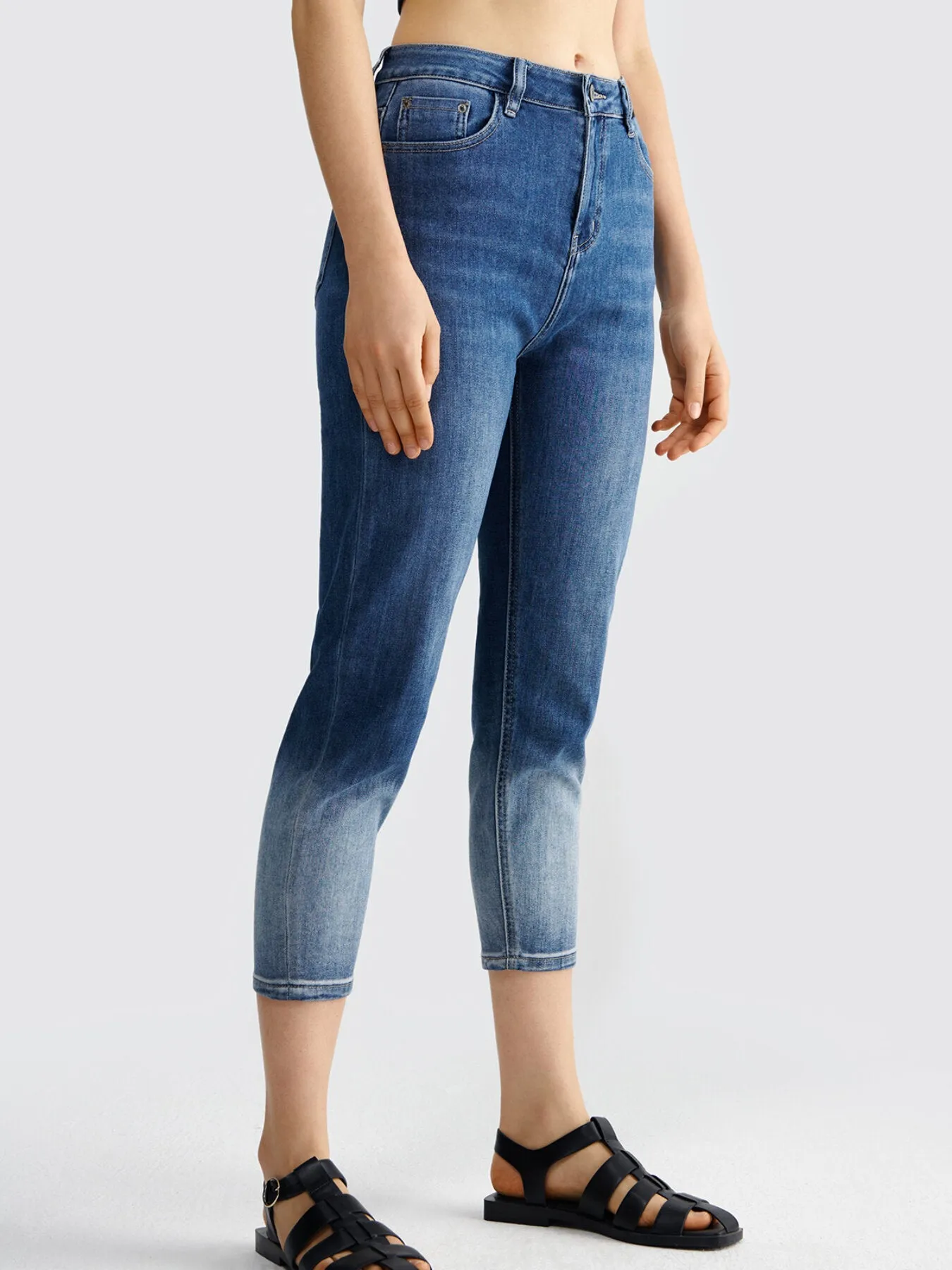 Ombre Pocket Slim Cropped Jeans