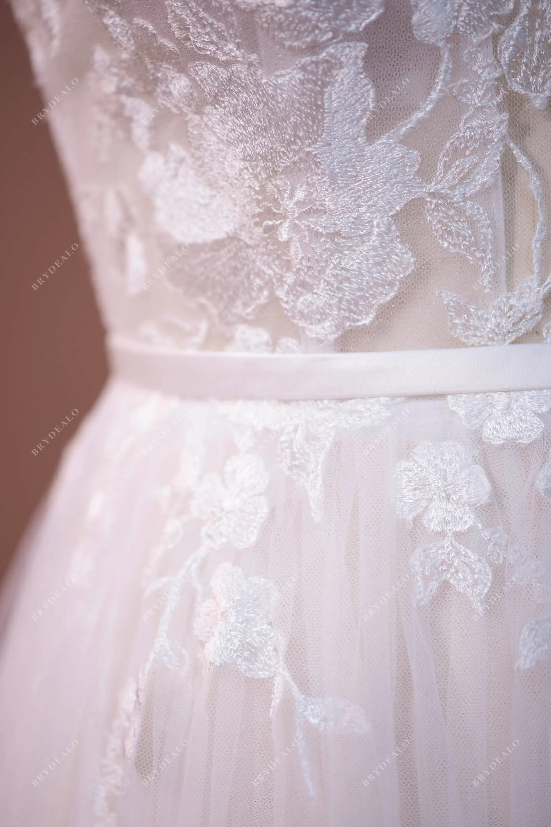 Romantic Spaghetti Strap Wedding Gown