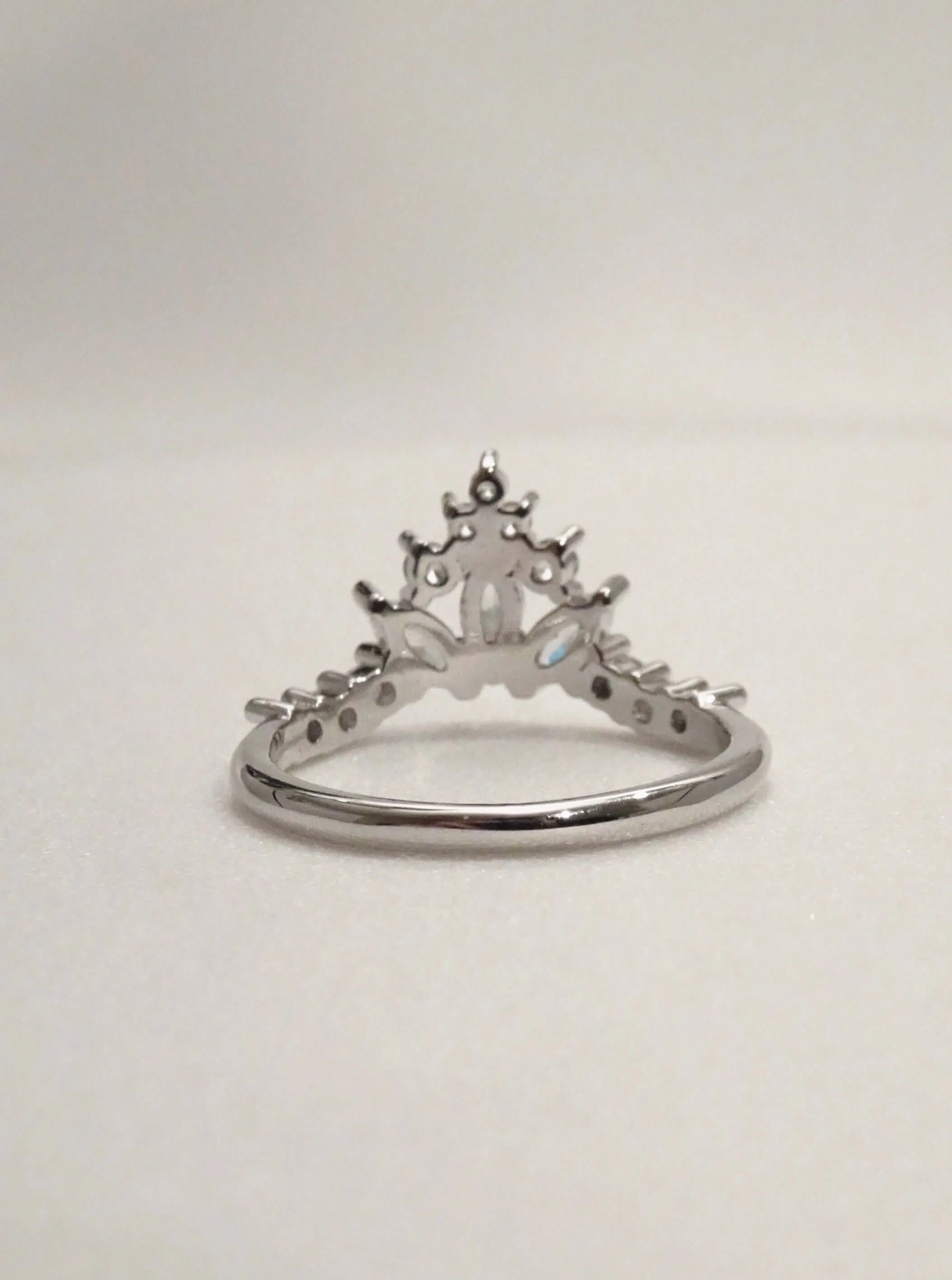 The Raegan V Shaped Ring
